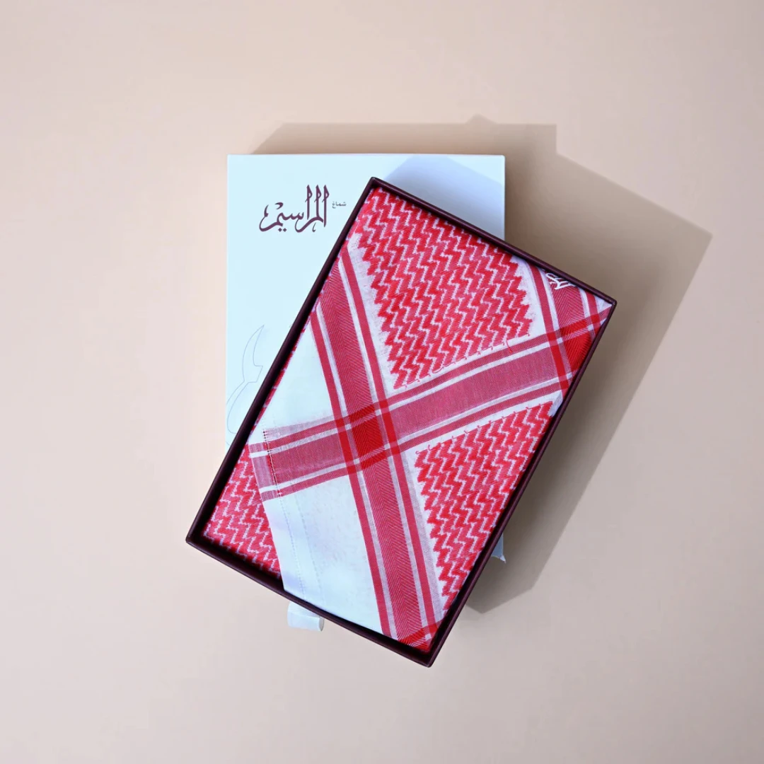 المراسيم شماغ داكن الجديد