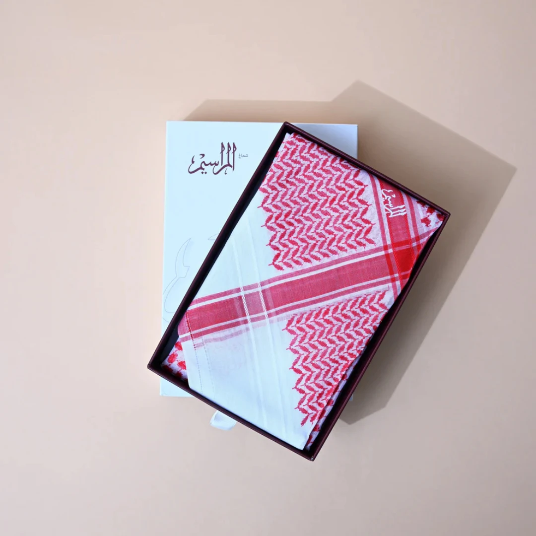 شماغ احمر رجالي المراسيم